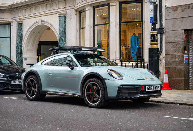 Porsche 992 Dakar