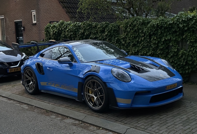 Porsche 992 GT3 RS Weissach Package