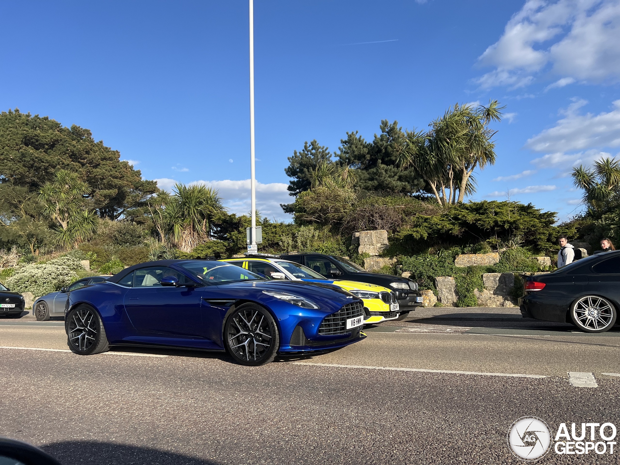 Aston Martin DB12 Volante