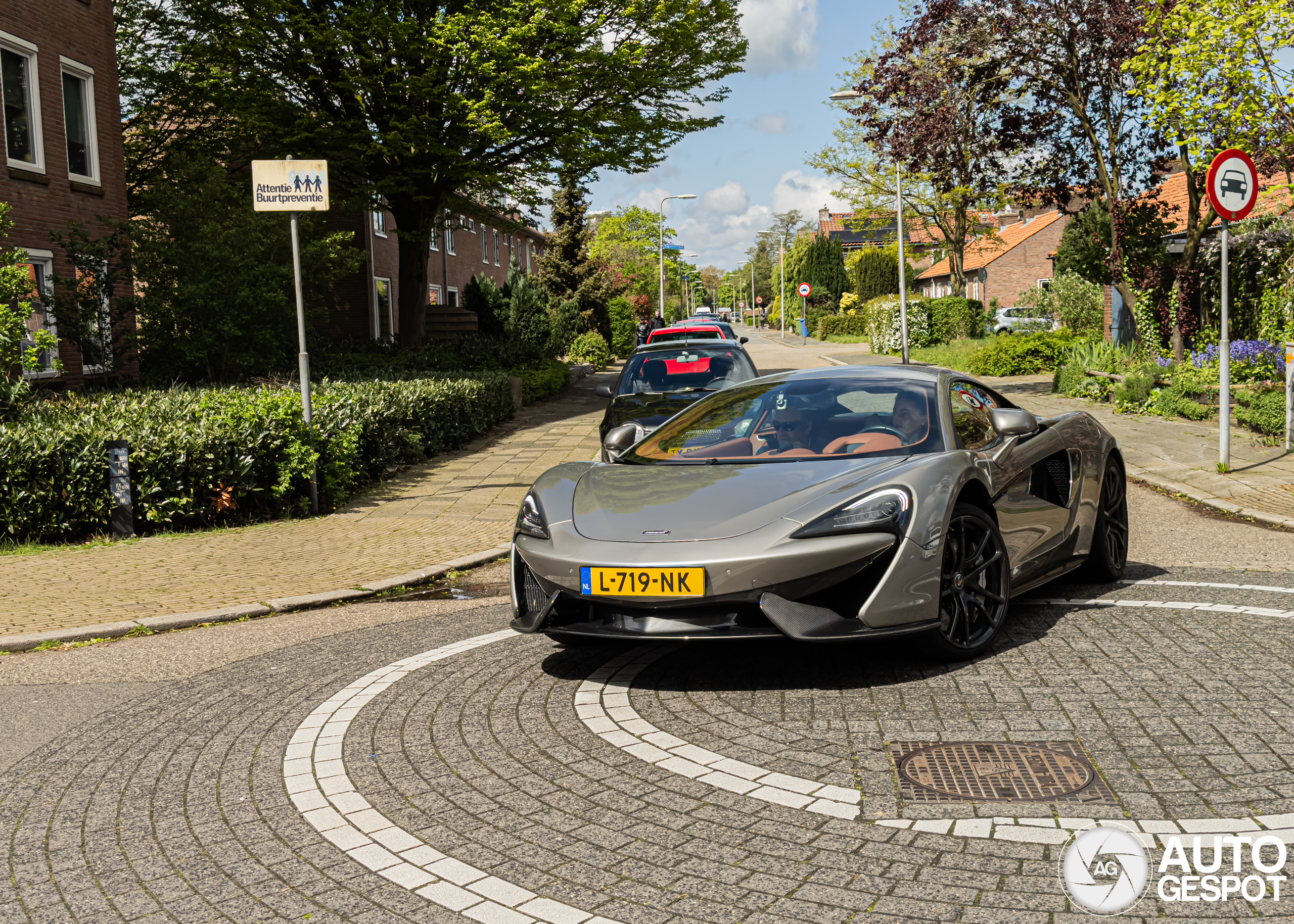 McLaren 570S