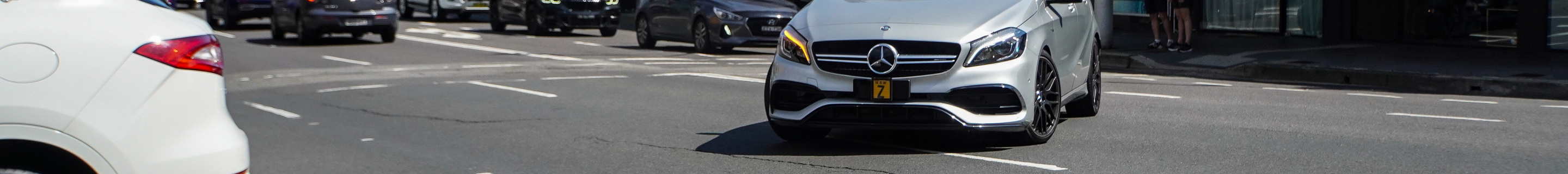 Mercedes-AMG A 45 W176 2015