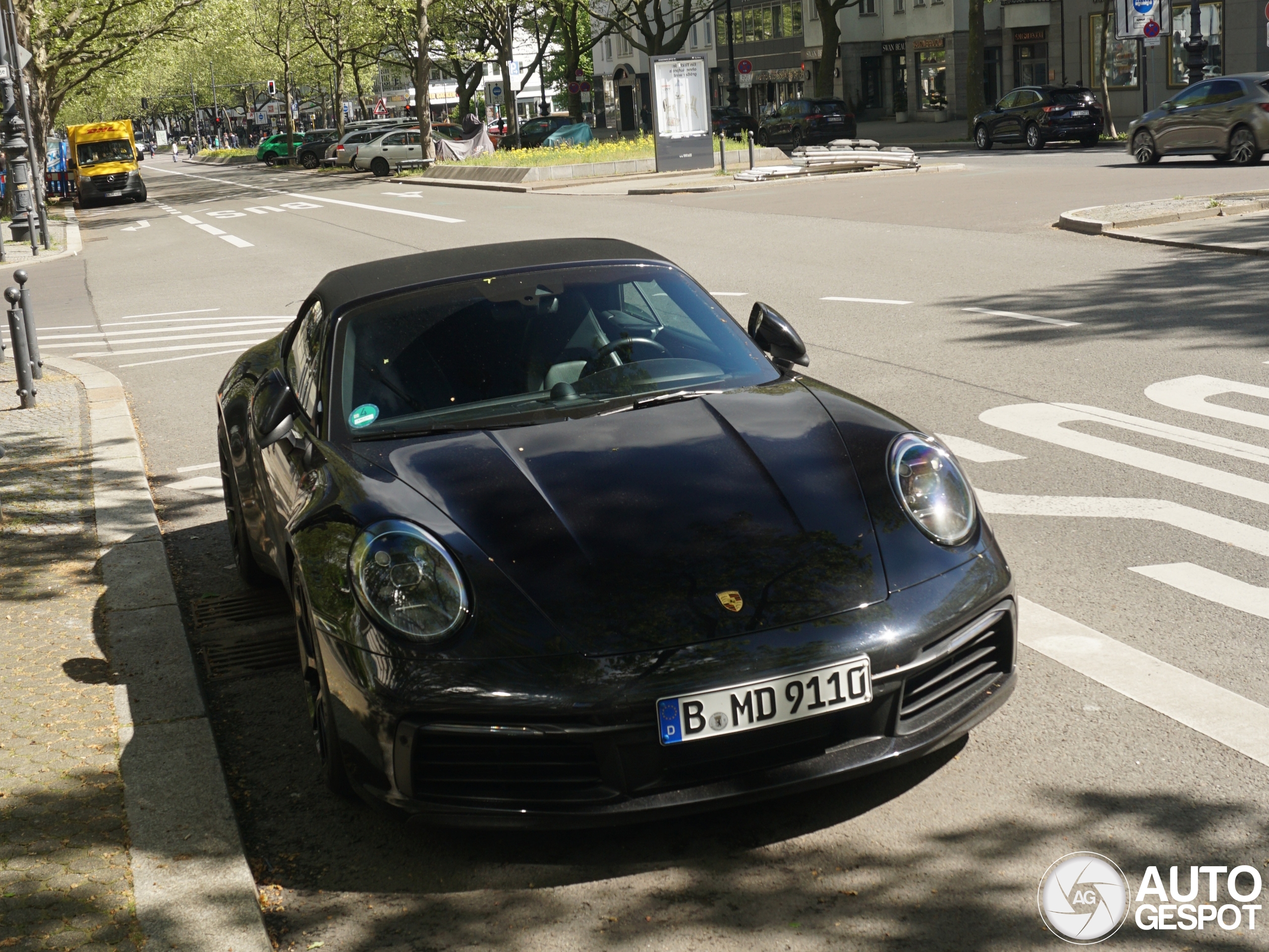 Porsche 992 Carrera 4S Cabriolet