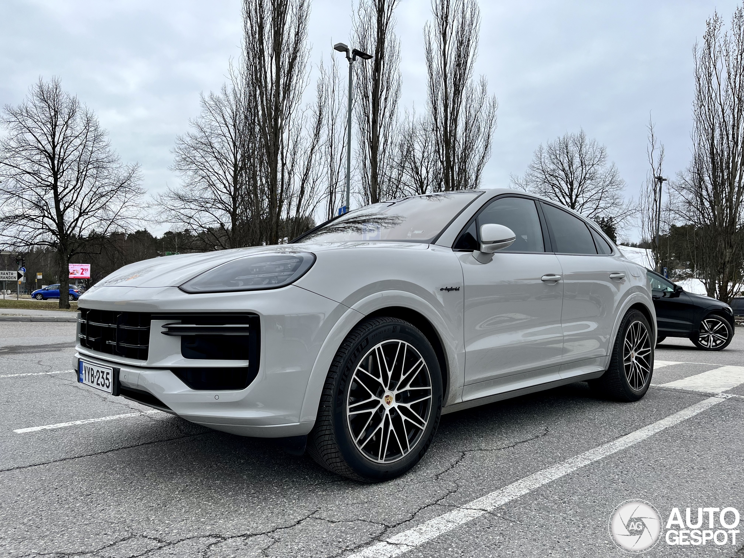 Porsche Cayenne Coupé Turbo E-Hybrid