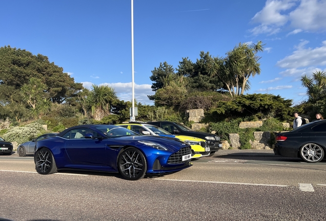 Aston Martin DB12 Volante