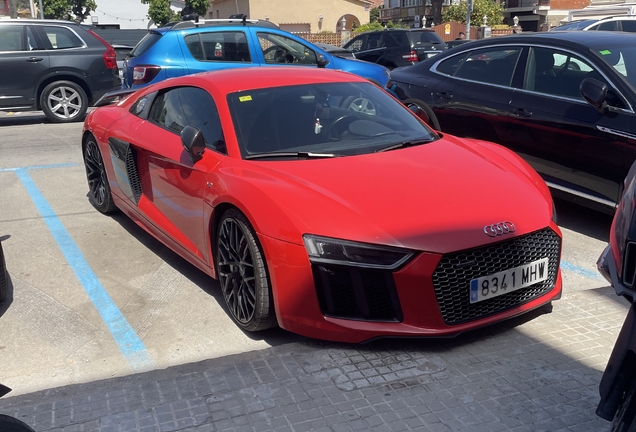 Audi R8 V10