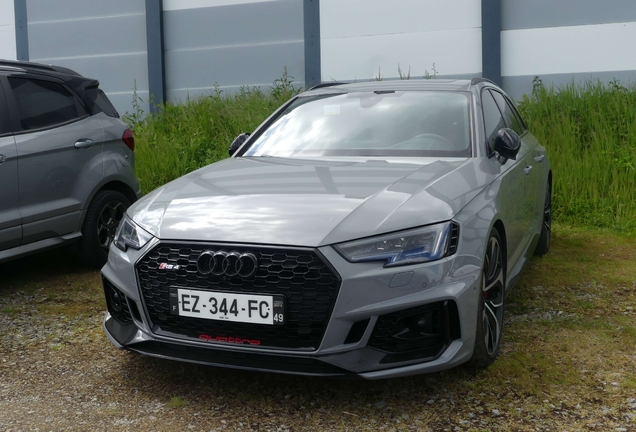 Audi RS4 Avant B9