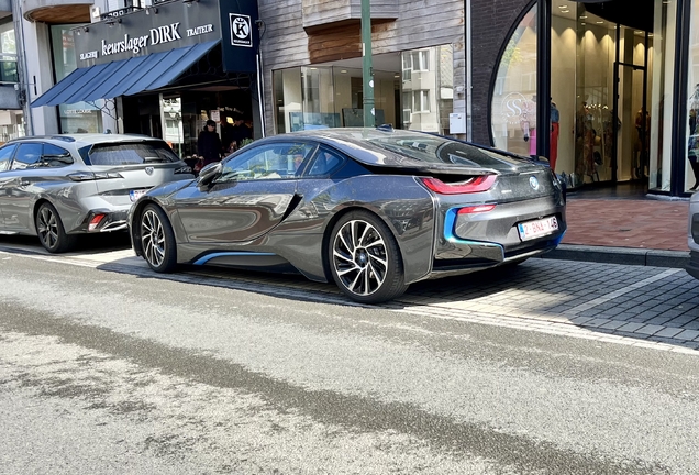 BMW i8