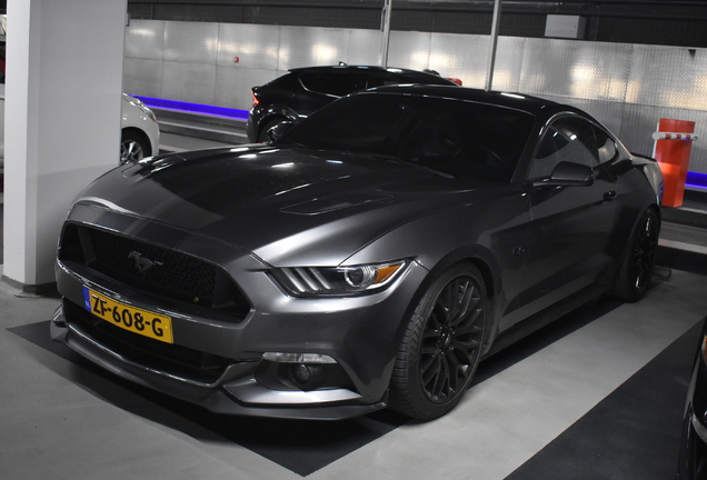 Ford Mustang GT 2015