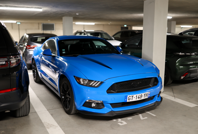 Ford Mustang GT 2015 Black Shadow Edition