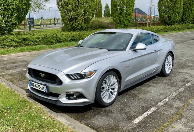 Ford Mustang GT 2015