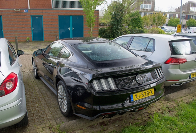 Ford Mustang GT 2015