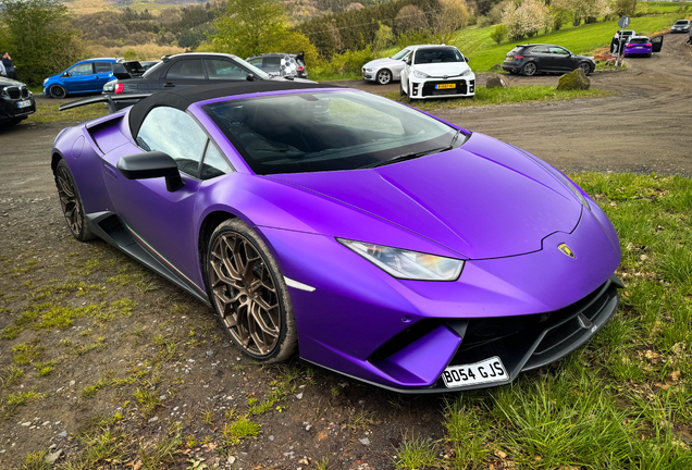 Lamborghini Huracán LP640-4 Performante Spyder