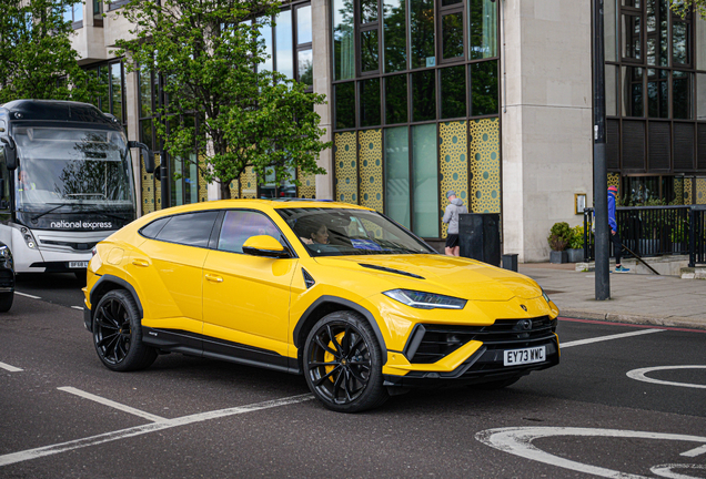 Lamborghini Urus S