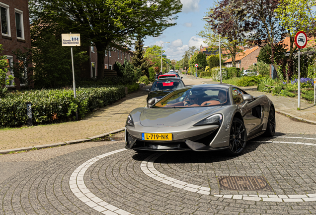 McLaren 570S