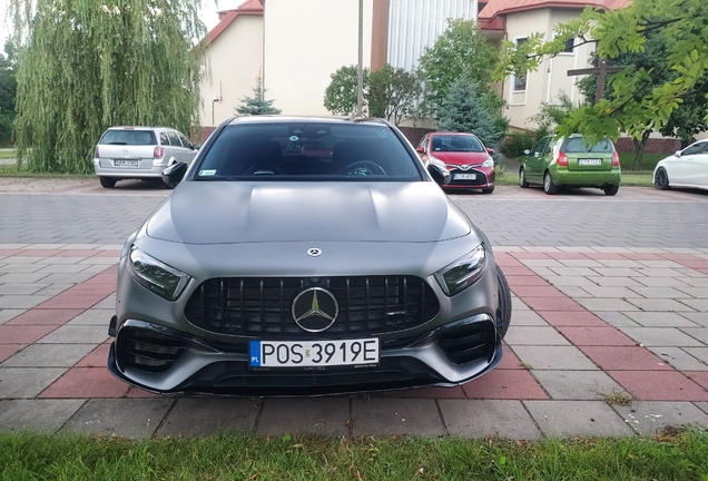 Mercedes-AMG A 45 W177