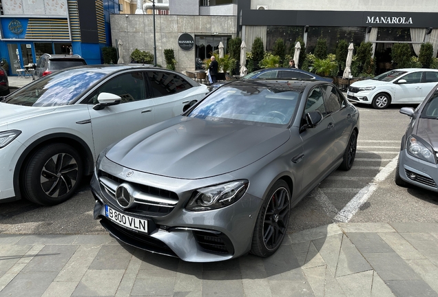 Mercedes-AMG E 63 S W213