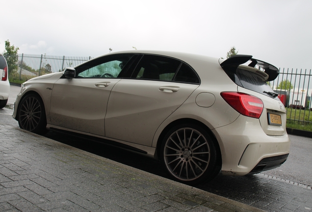 Mercedes-Benz A 45 AMG