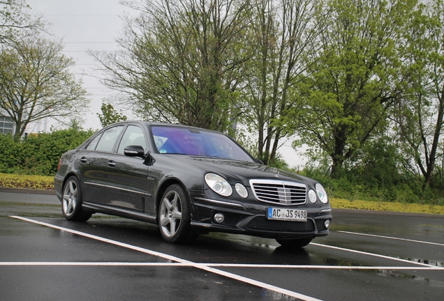 Mercedes-Benz E 55 AMG