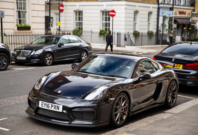 Porsche 981 Cayman GT4