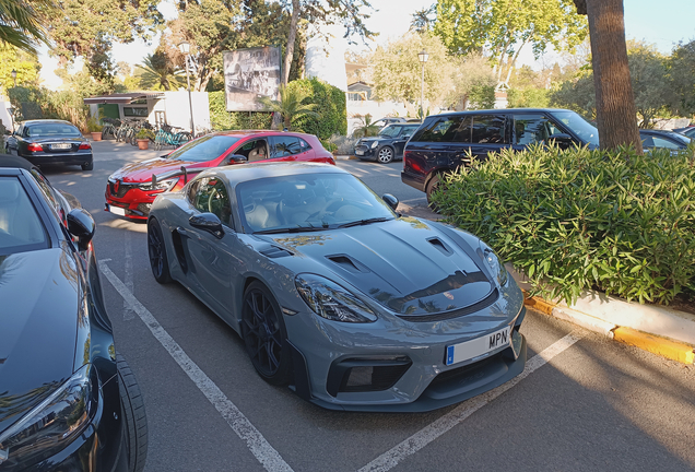 Porsche 718 Cayman GT4 RS Weissach Package