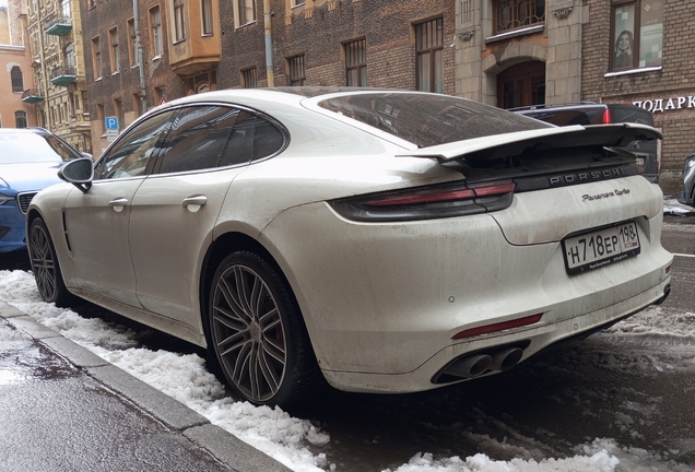 Porsche 971 Panamera Turbo