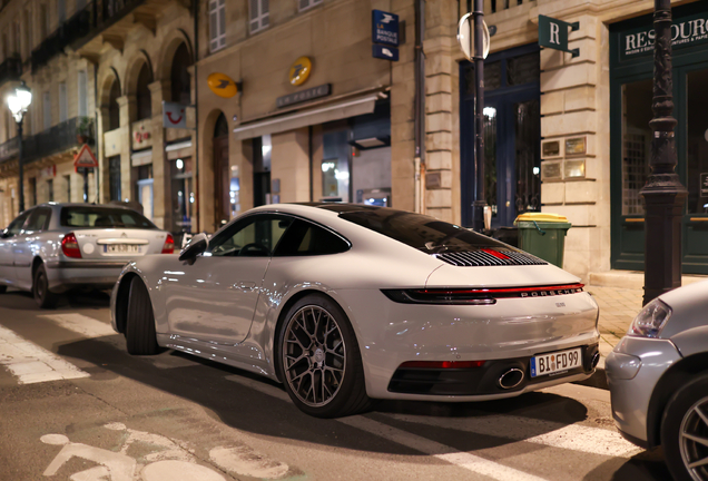 Porsche 992 Carrera 4S