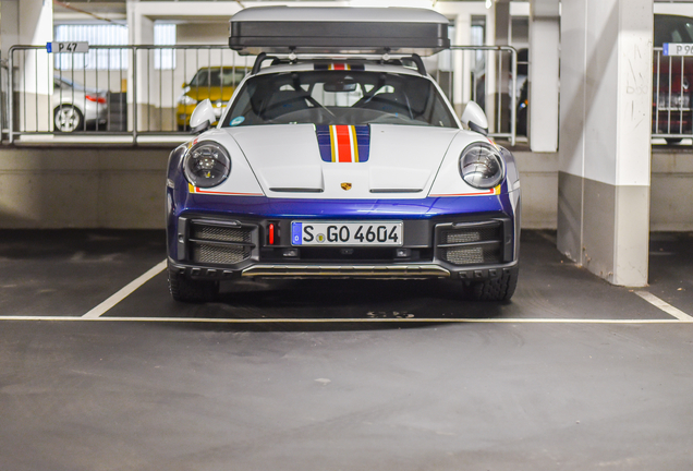 Porsche 992 Dakar