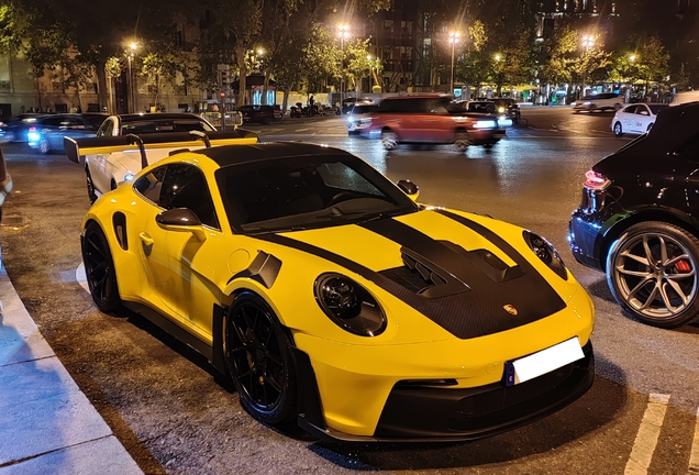 Porsche 992 GT3 RS Weissach Package