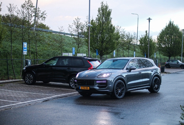 Porsche 9YA Cayenne Turbo E-Hybrid