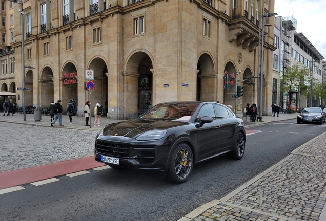 Porsche Cayenne Coupé Turbo E-Hybrid