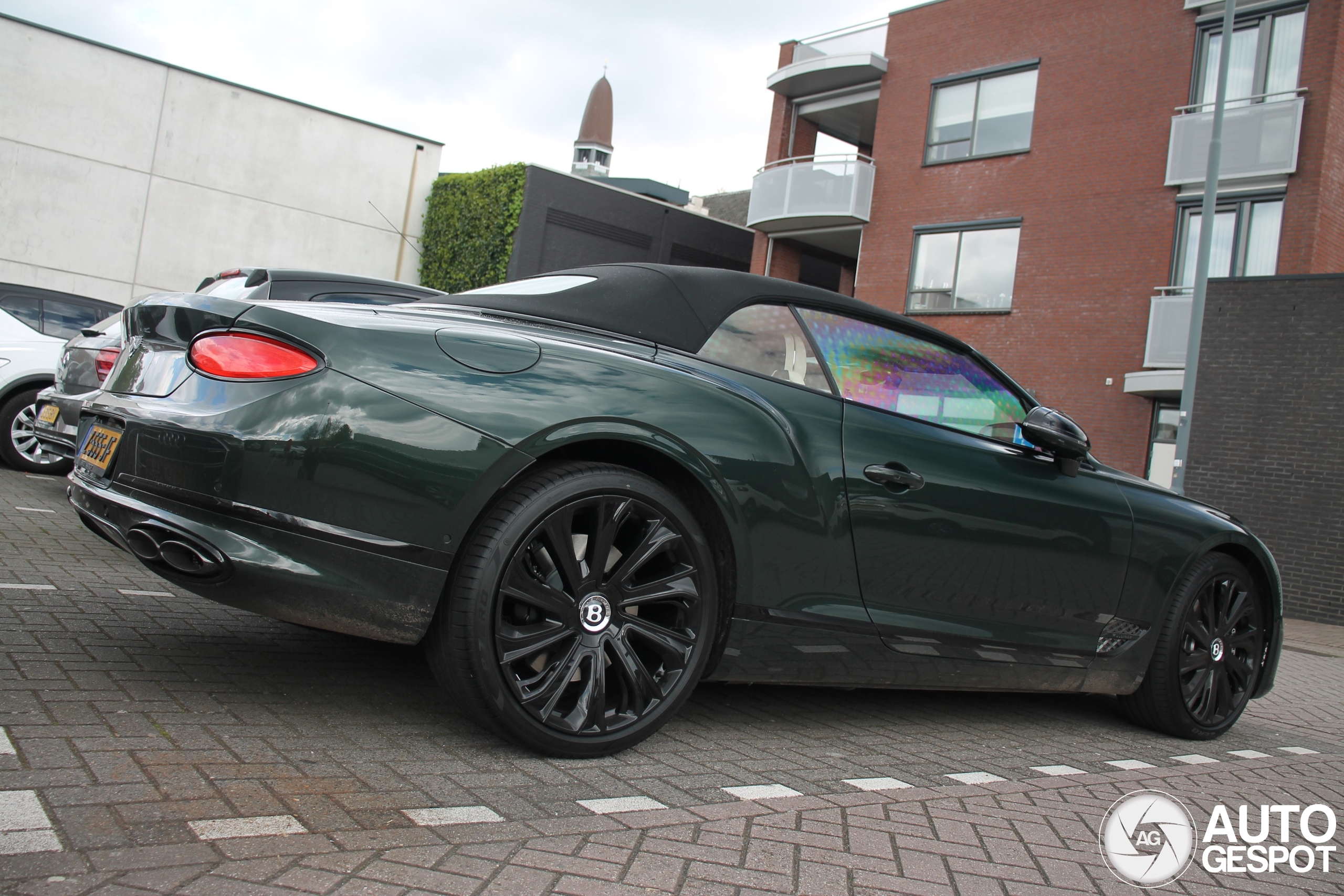 Bentley Continental GTC V8 2020 Mulliner