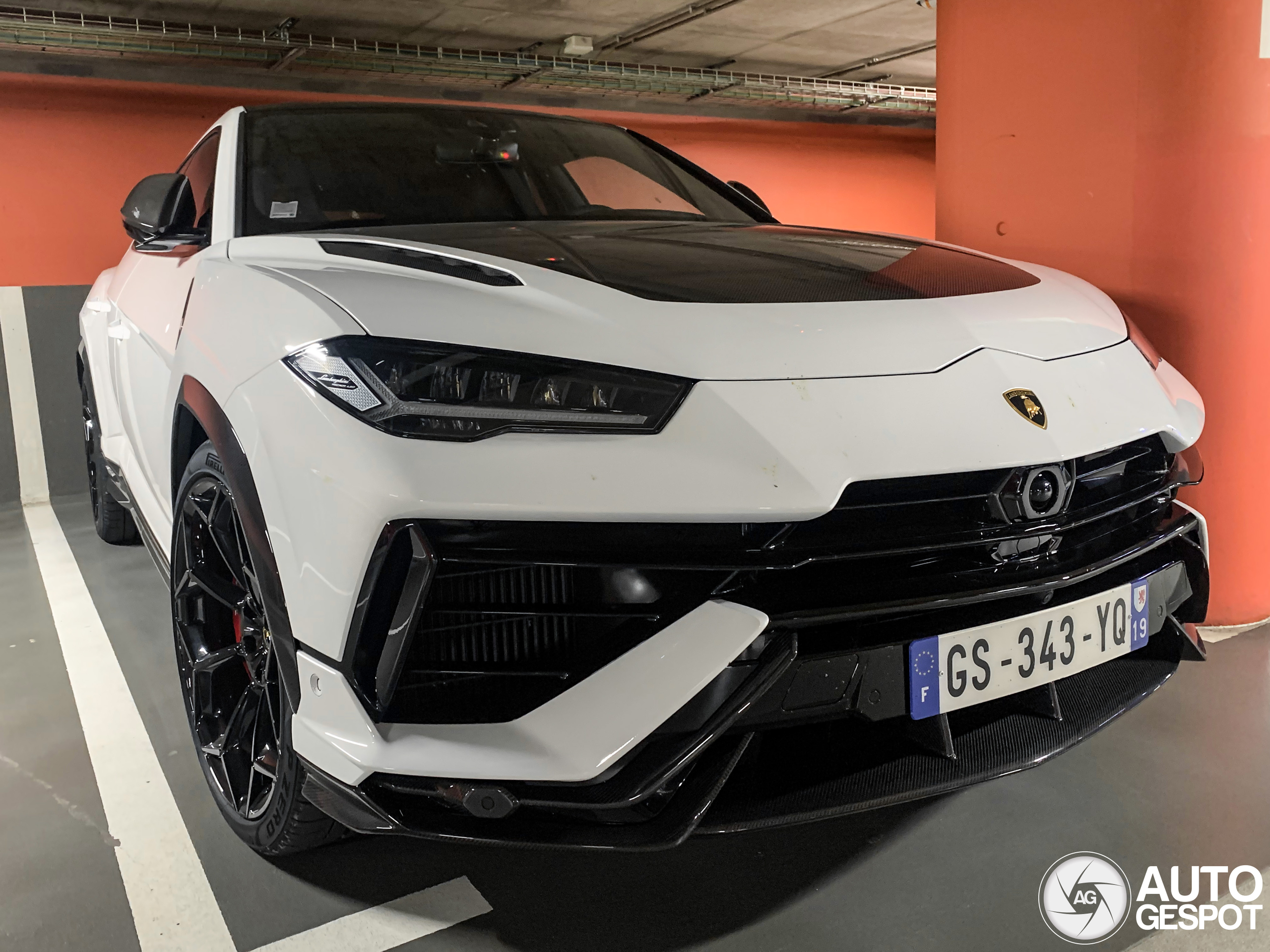 Lamborghini Urus Performante