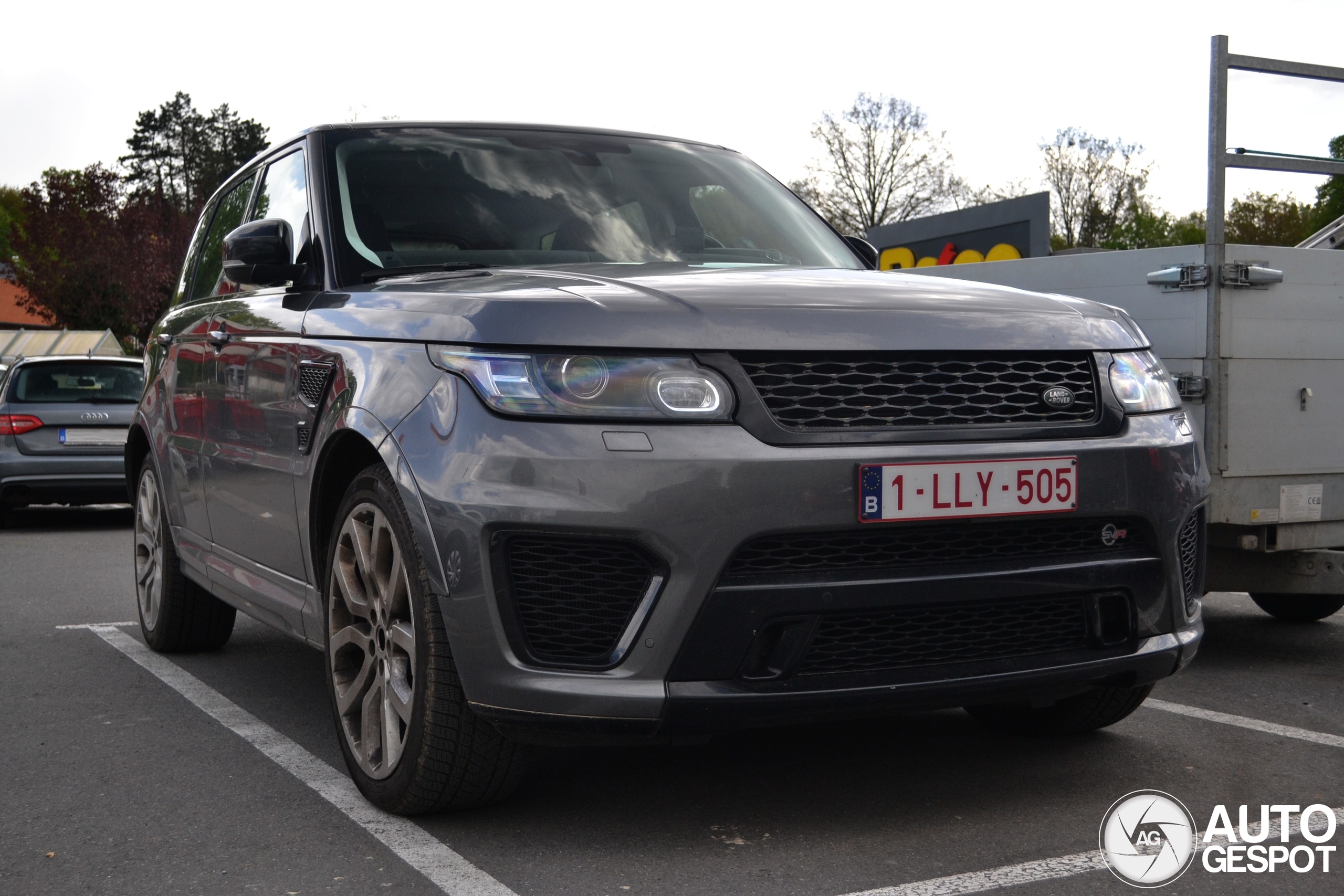 Land Rover Range Rover Sport SVR