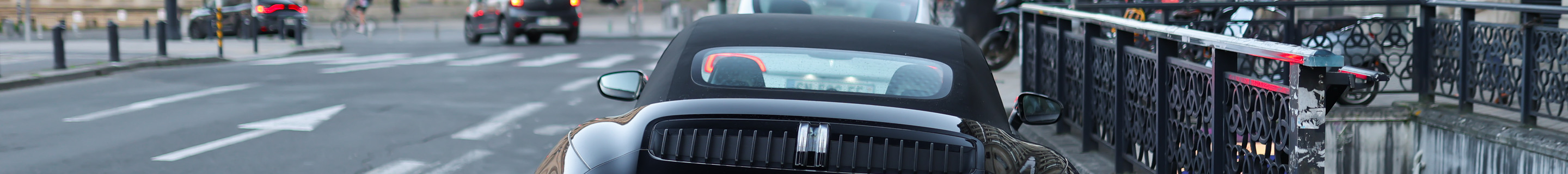 Porsche 992 Carrera 4 GTS Cabriolet