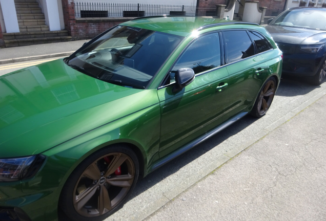 Audi RS4 Avant B9