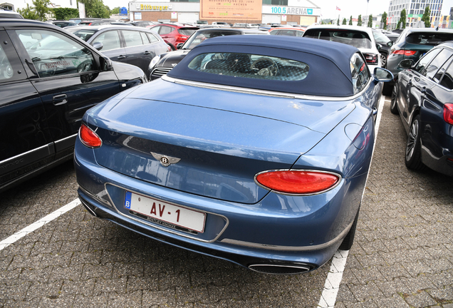 Bentley Continental GTC 2019