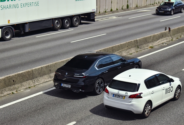 BMW M760e xDrive