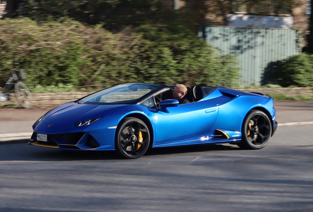 Lamborghini Huracán LP640-4 EVO Spyder