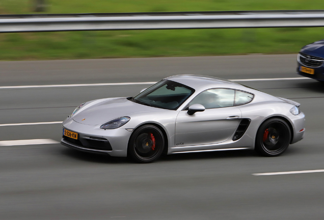 Porsche 718 Cayman GTS