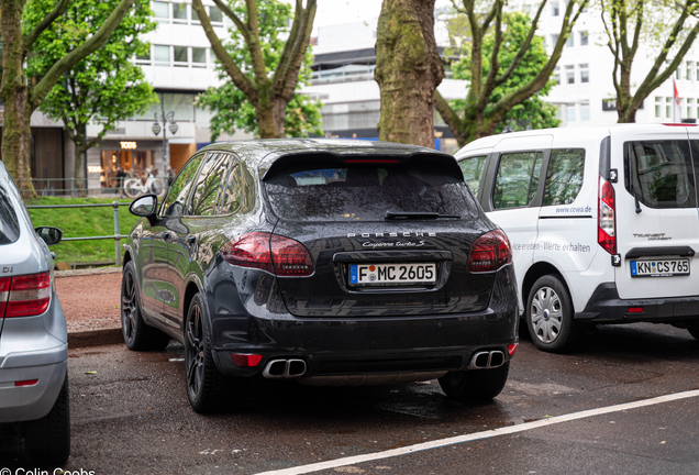 Porsche 958 Cayenne Turbo S