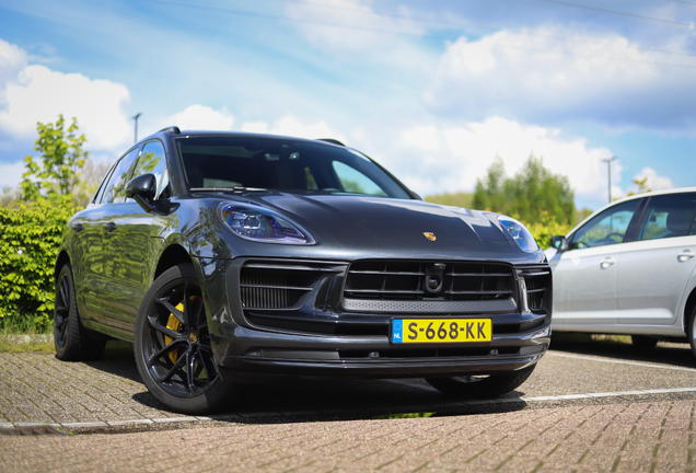 Porsche 95B Macan GTS MkIII