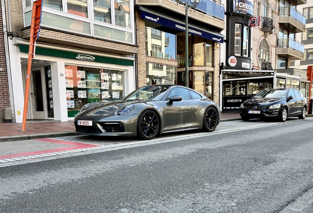 Porsche 992 Carrera 4S