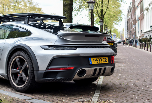 Porsche 992 Dakar