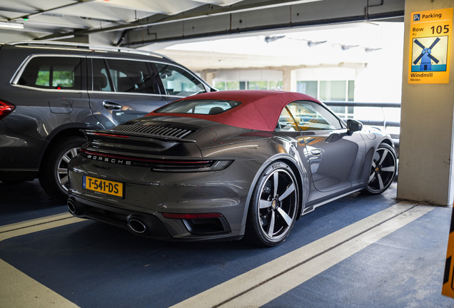 Porsche 992 Turbo S Cabriolet