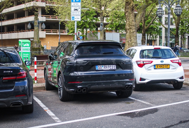 Porsche Cayenne Turbo S E-Hybrid