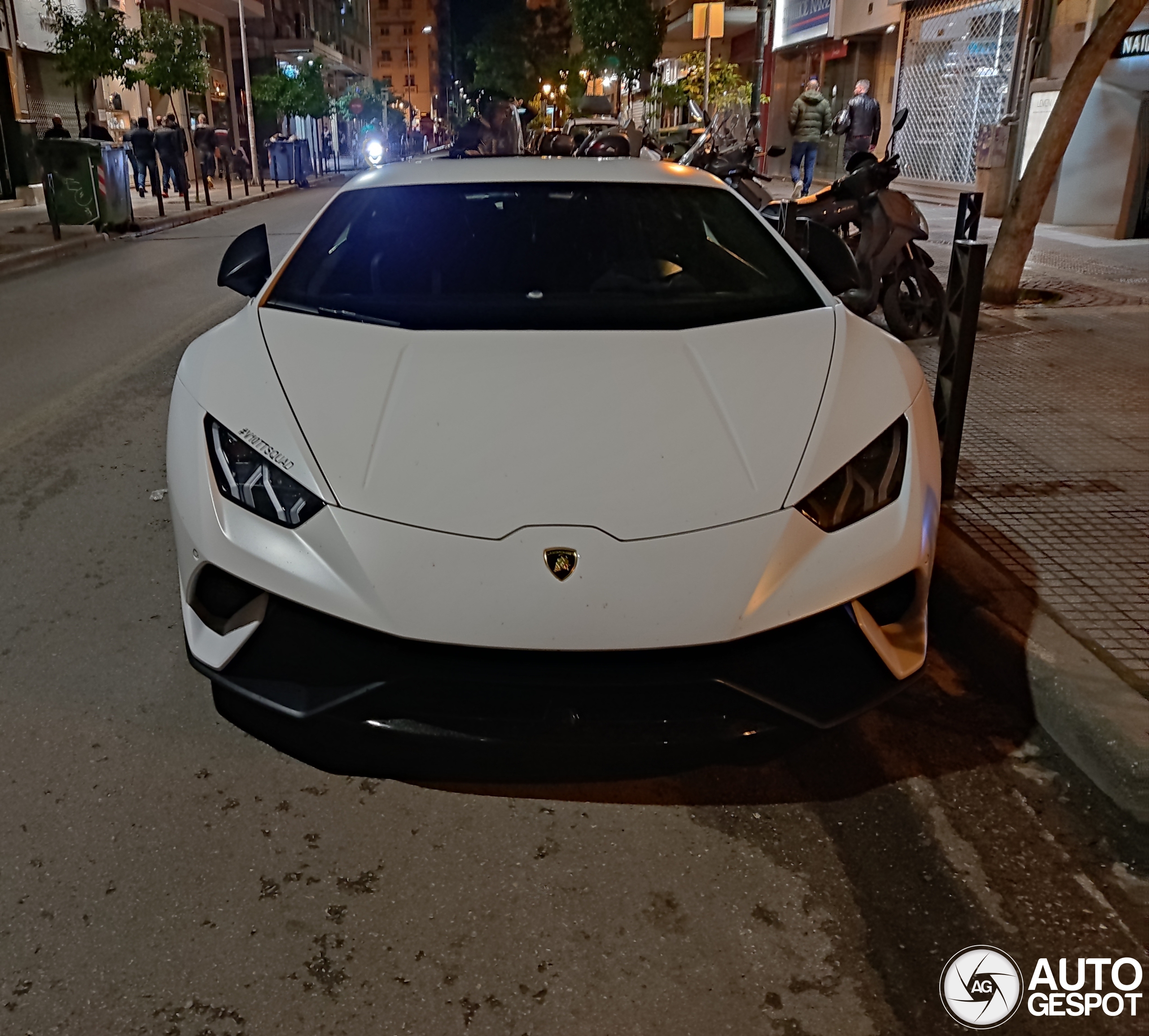 Lamborghini Huracán LP640-4 Performante