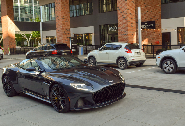 Aston Martin DBS Superleggera Volante