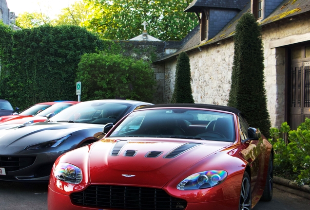 Aston Martin V12 Vantage Roadster