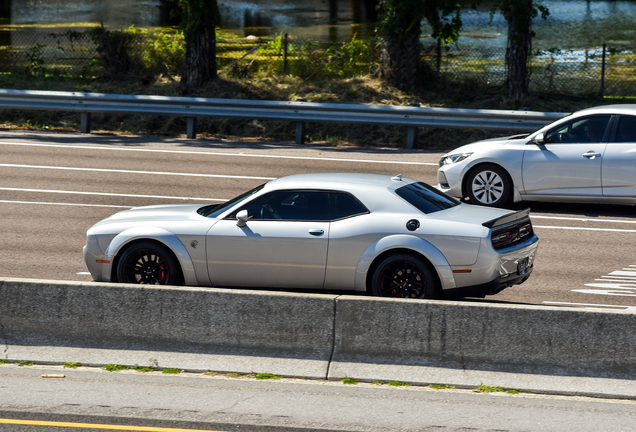 Dodge Challenger SRT Hellcat Widebody