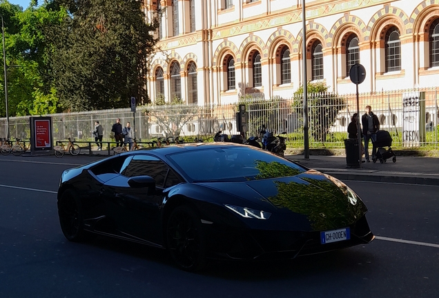 Lamborghini Huracán LP640-4 EVO